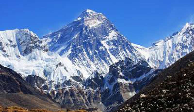 Nuova misurazione in vista per l’Everest: il terremoto del 2015 potrebbe averlo “abbassato”