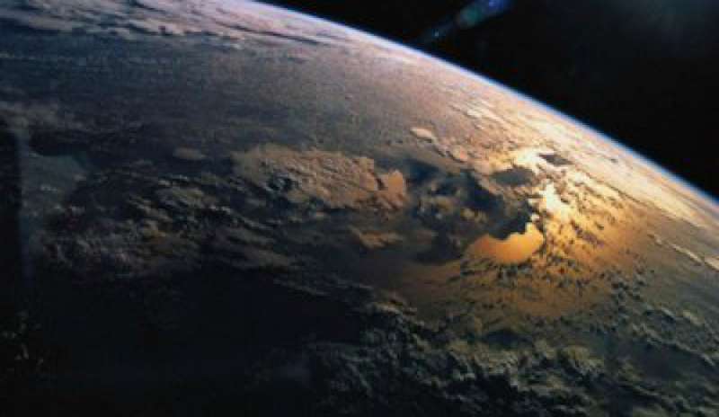 Nuova scoperta: la crosta terrestre è piovuta dal cielo dopo una super collisione