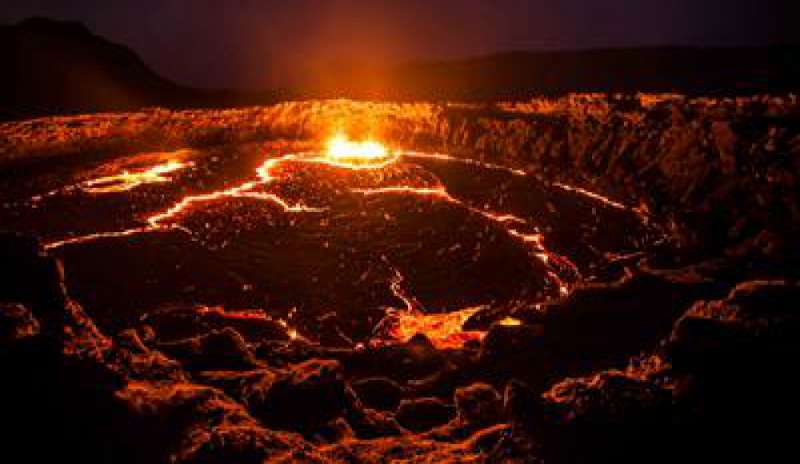 Nuova spaccatura sul vulcano Erta Ale: intensa attività geologica sul “cancello dell’inferno”