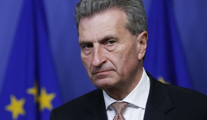 Oettinger: “La manovra italiana verrà bocciata”