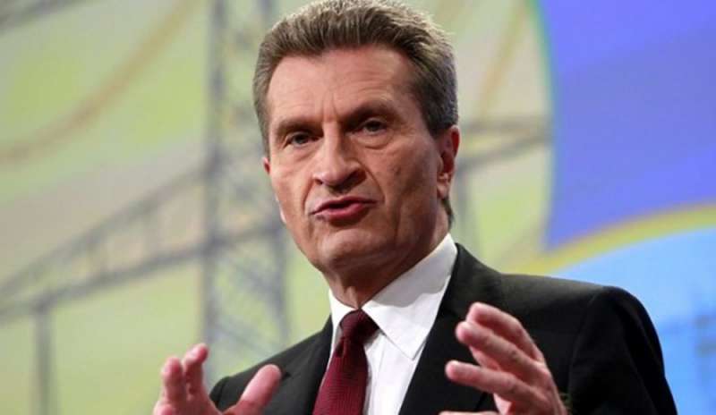 Oettinger, nuovo affondo sull'Italia