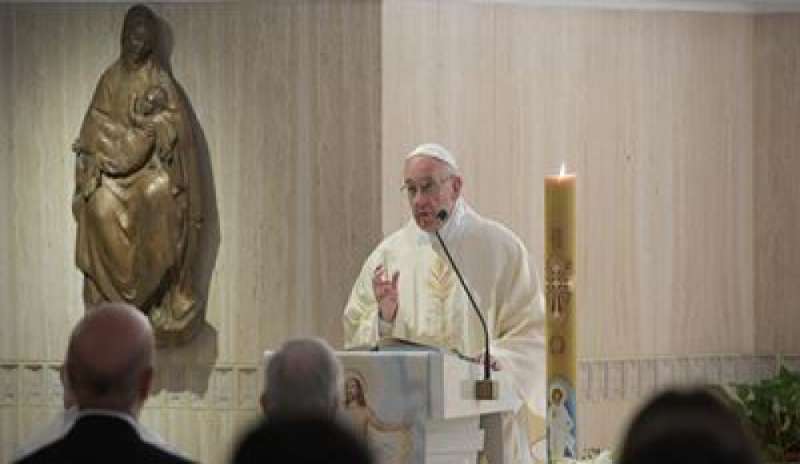 Omelia a Santa Marta, il Papa: “La tenerezza di Dio trasforma anche i cuori più duri”
