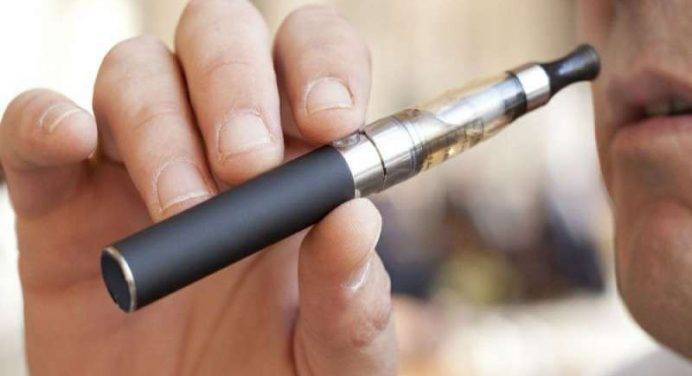 La proposta europea di vietare le sigarette elettroniche aromatizzate