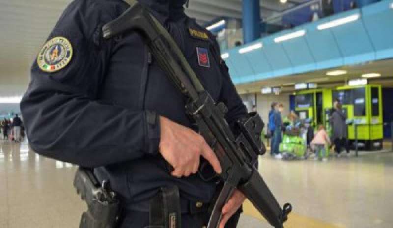 Terrorismo: blitz nel Lazio, arrestato un tunisino vicino all’Isis
