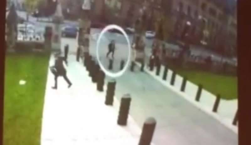 Ottawa, diffuso il video del terrorista. Per le autorità era un “lupo solitario”
