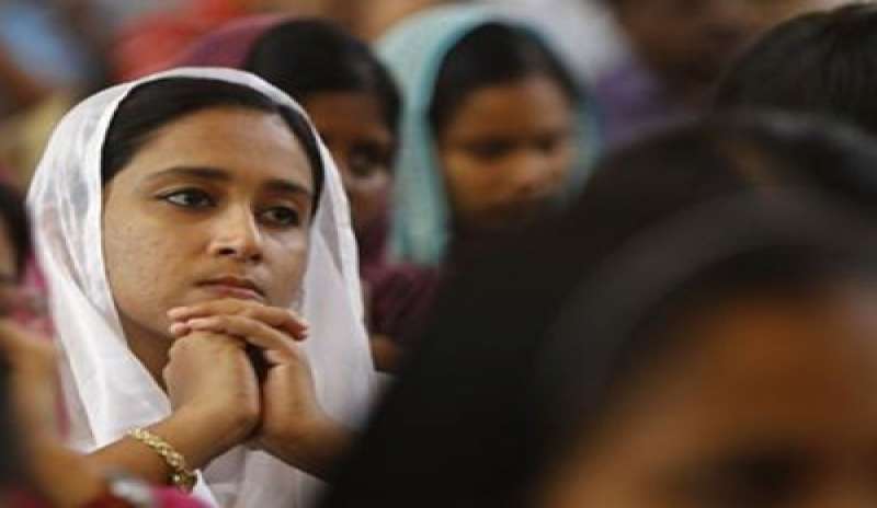 PAKISTAN, CONVERSIONI FORZATE ALL’ISLAM: VITTIME OLTRE MILLE RAGAZZE CRISTIANE E INDÙ