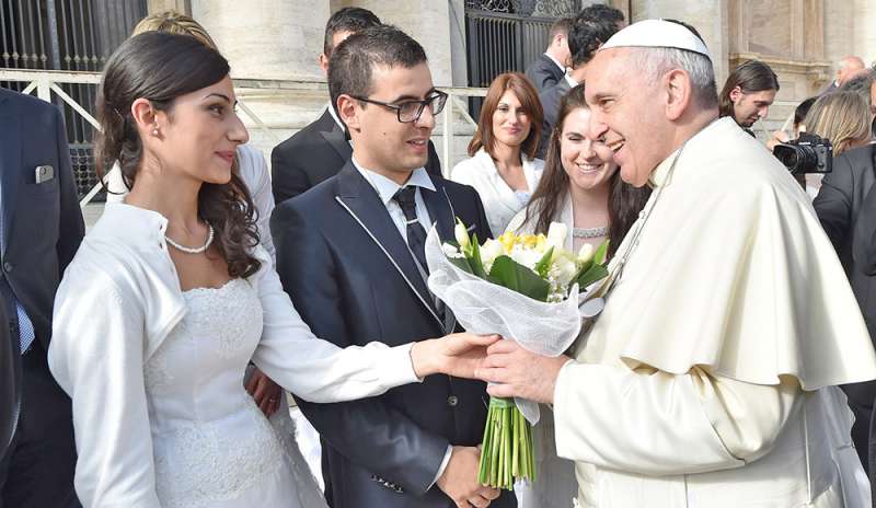 Papa ai giudici canonici: “Siate prossimi a chi è ferito”