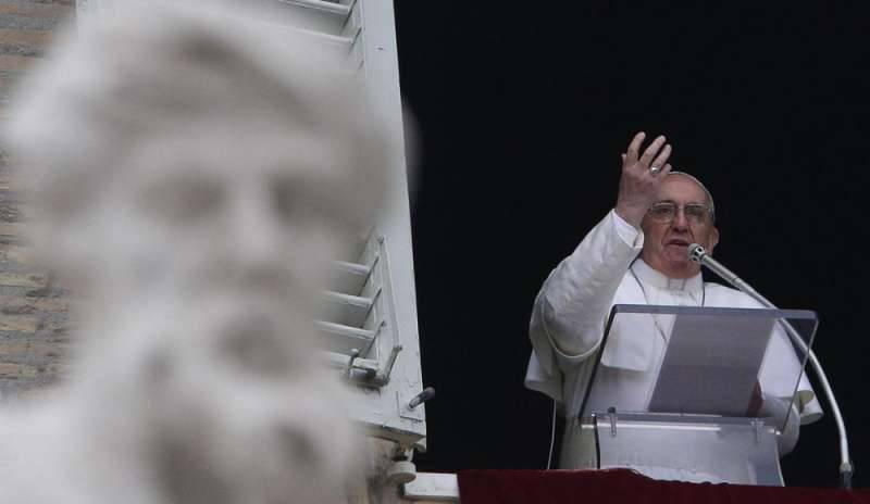 Papa Francesco: “Non riduciamo le relazioni a stazioni di servizio”