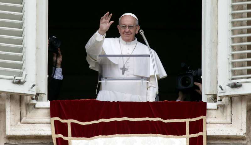 Il Papa: “Oggi al mondo servono artigiani di pace”