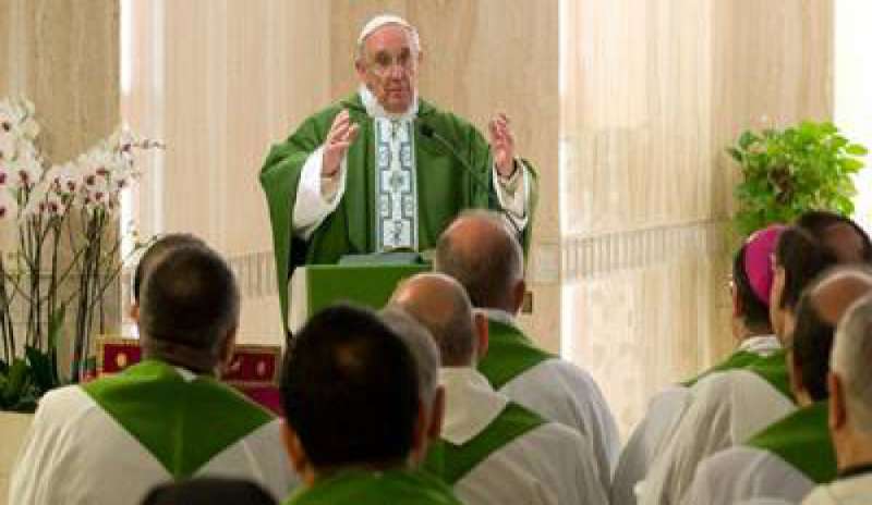 Papa Francesco: “Senza la donna non c’è armonia nel mondo”