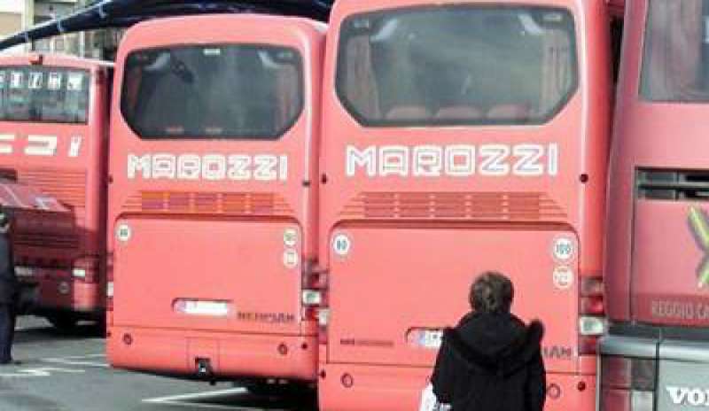 Paura a Foggia, armati e incappucciati assaltano un bus diretto a Roma