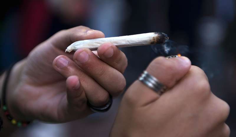 Per il 90% degli adolescenti “fumare” è normale