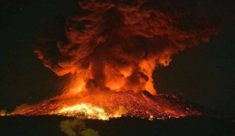 Perù, paura per il vulcano Ubinas