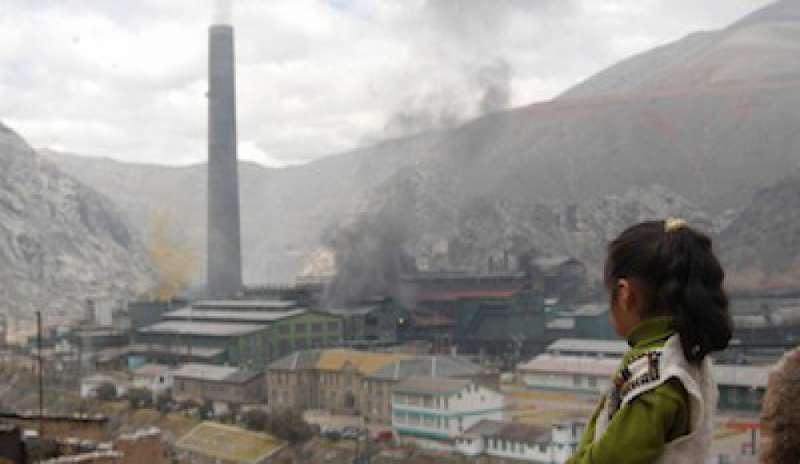 Perù: “La salute della popolazione in pericolo per l’attività mineraria”