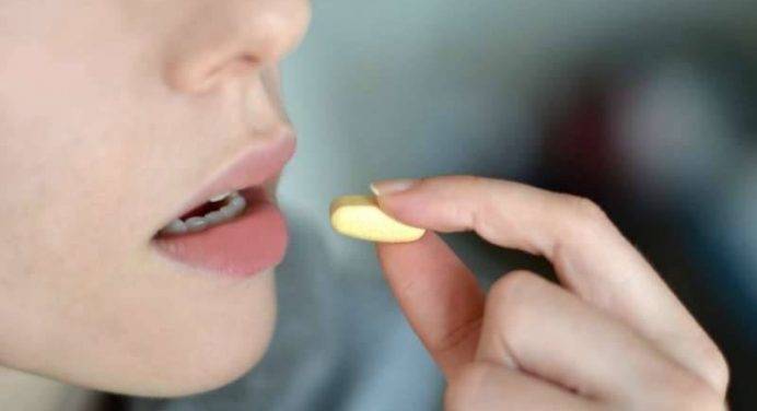 Pillole abortive: cresce l'uso tra le giovani