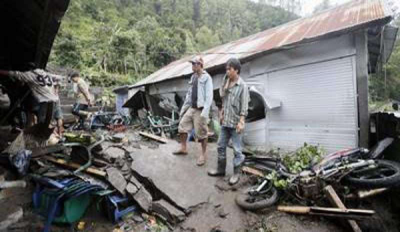 Piogge torrenziali sull’isola di Bali: 12 morti e 3 villaggi travolti dalle frane