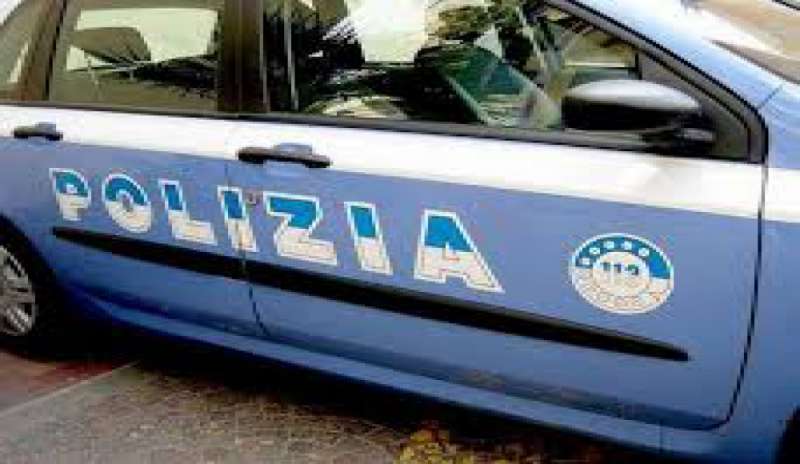 Milano, un pregiudicato avverte la Polizia. Sventata una rapina