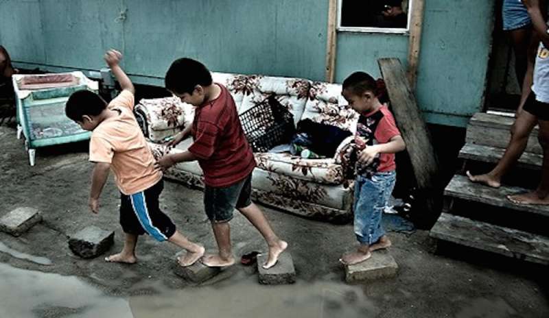 Povertà minorile: nell’Ue quasi 23 milioni di bambini a rischio