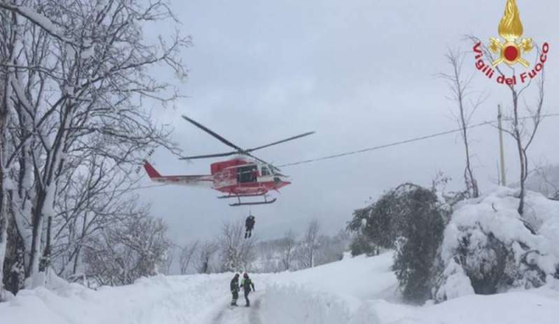 Precipita elicottero del 118 nell’aquilano: morti i 6 passeggeri a bordo
