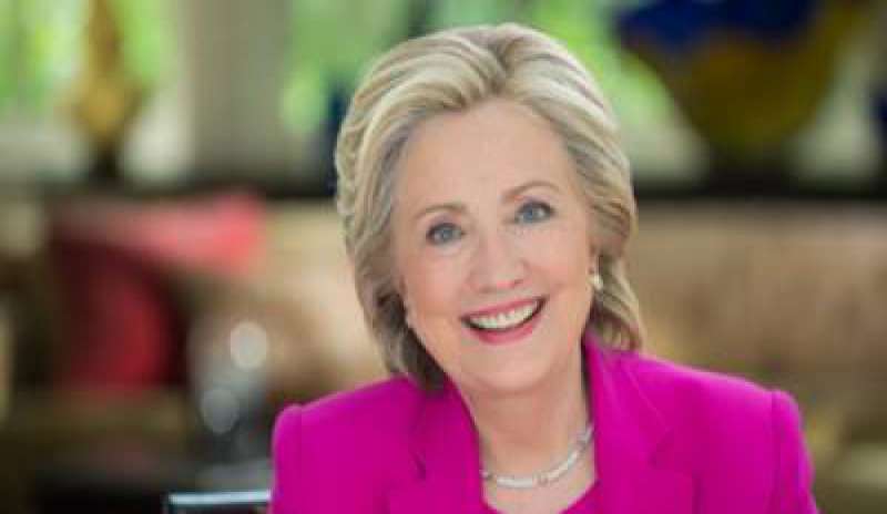 Presidenziali Usa, Clinton: “Sconfitta causata da attacco hacker russo e da emailgate”