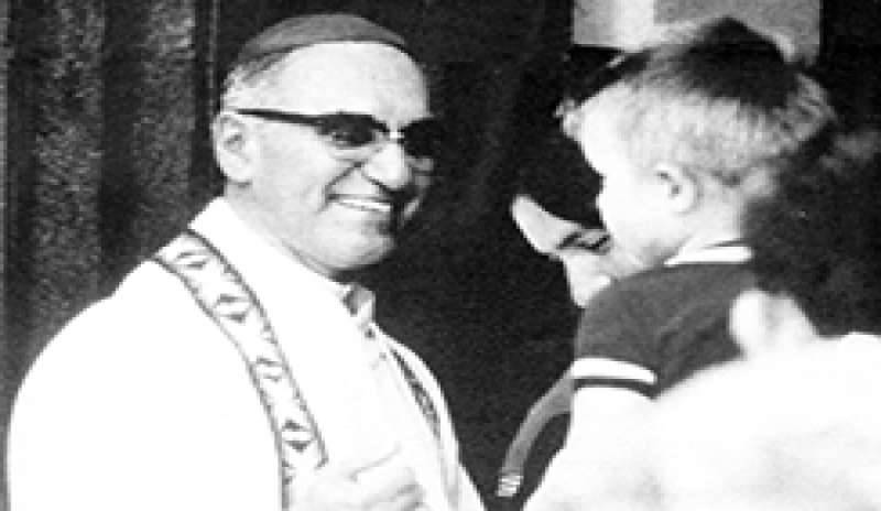 Presto beato il vescovo Romero, ucciso mentre celebrava Messa