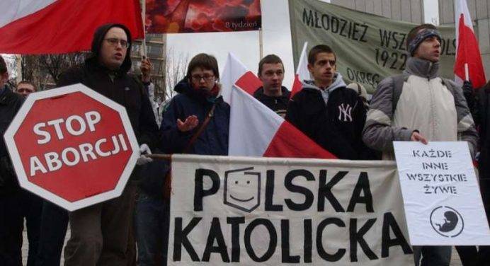 “Pro-vita” polacchi in marcia