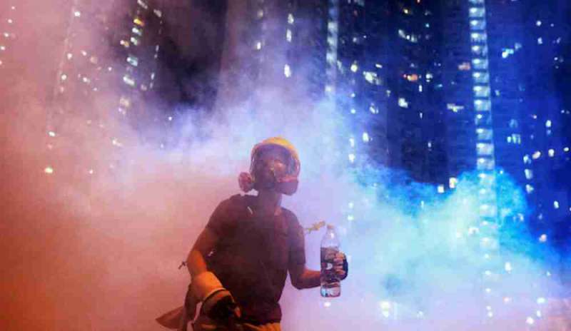 Proteste a Hong Kong: trasporti in tilt per lo sciopero a sostegno della democrazia</p>