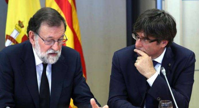 Puigdemont e Rajoy aprono al dialogo