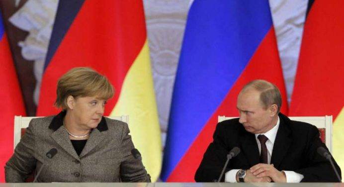 Rasmussen lancia l’allarme: Putin potrebbe colpire un Paese alleato