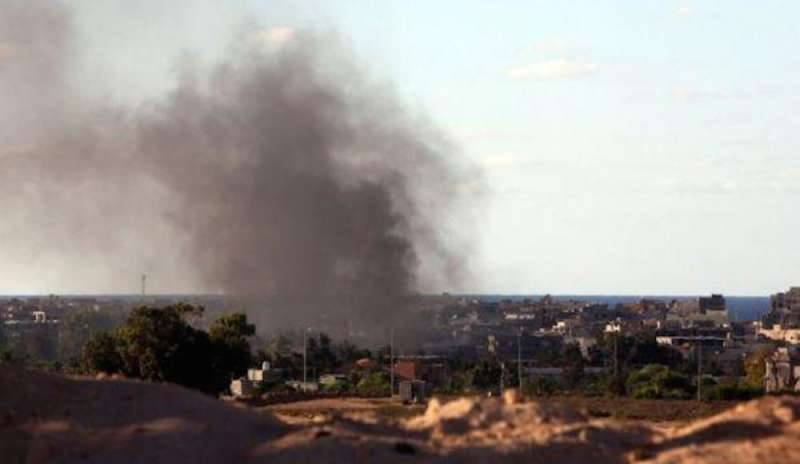 Razzi vicino allo scalo Tripoli: voli sospesi
