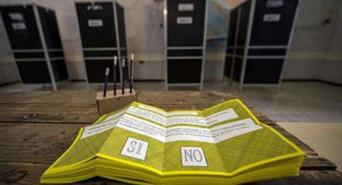 Referendum: ultimo giorno di sondaggi, il No in vantaggio sul Sì di 5 punti
