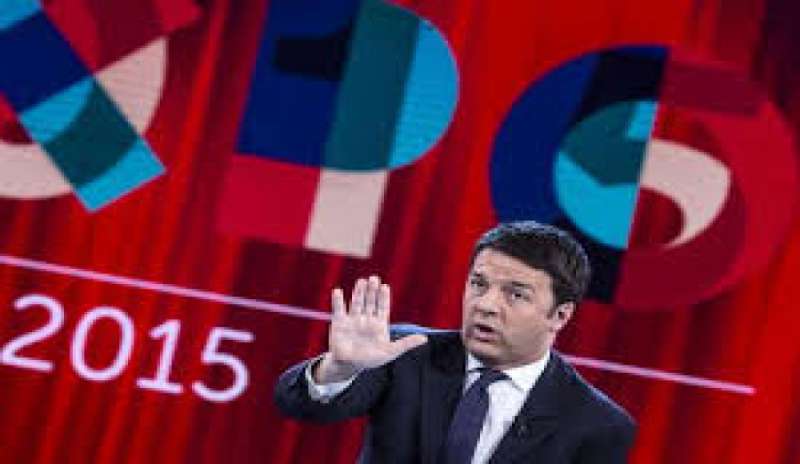 Renzi invita all’ottimismo: “Il 2015 sarà un anno felix”
