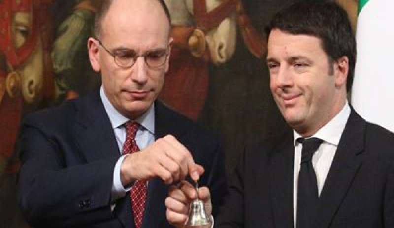Renzi presenta “Avanti”, poi guarda indietro: “L’avvicendamento con Letta non fu un golpe”