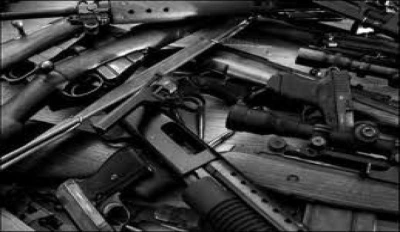 Ricettazione, riciclaggio e traffico di armi dall’Albania: 11 arresti