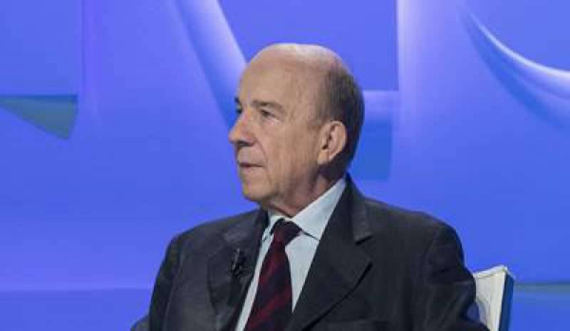 Riforme, Zagrebelsky: “Un’intesa con Berlusconi si può fare e non sarebbe un inciucio”