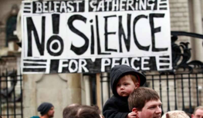 Ripresi i negoziati in Irlanda del nord per consolidare la pace