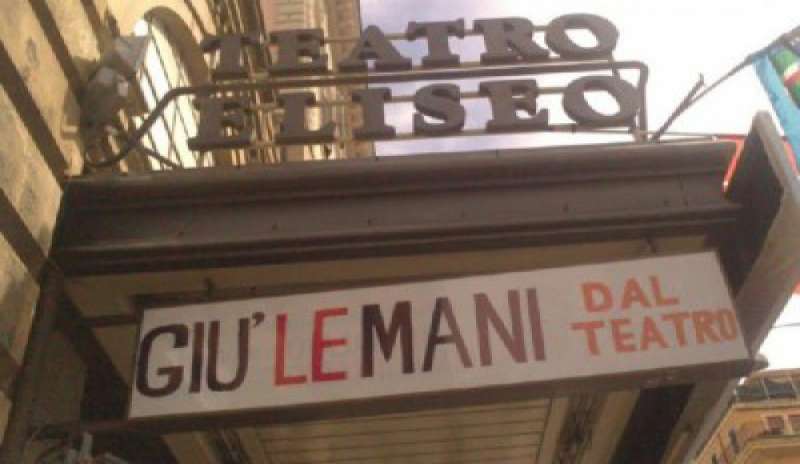 Roma: sgomberato il Teatro Eliseo, 60 posti di lavoro a rischio