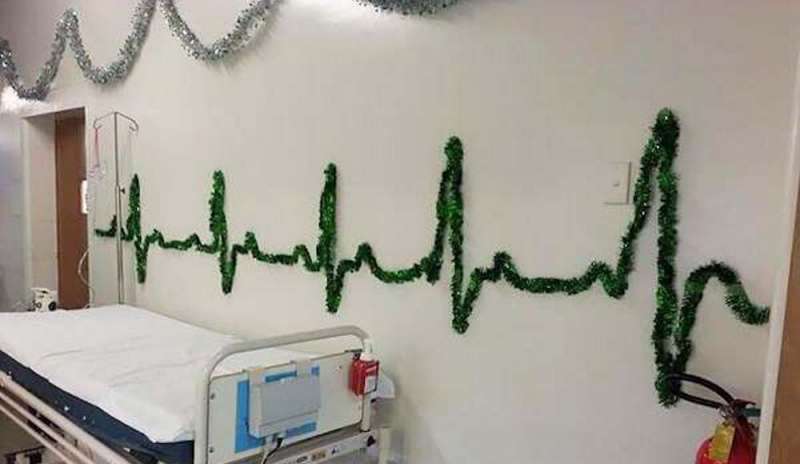 Rubano gli addobbi di Natale in ospedale