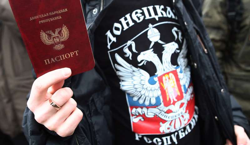 Russia e Ucraina: è guerra di passaporti