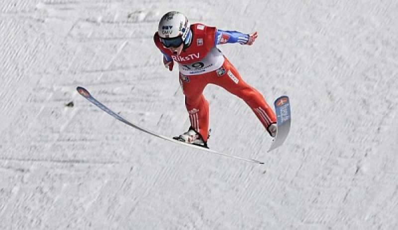 Salto con gli sci: Fannemel centra il record del mondo
