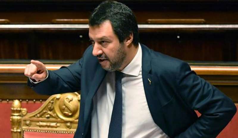 Salvini: “Basta morti di Stato nel Mediterraneo”