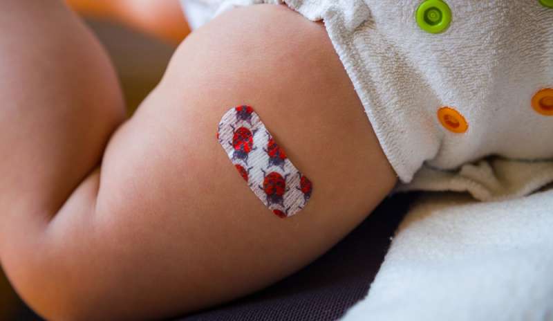 Salvini: “Garantire la scuola ai bimbi non vaccinati”