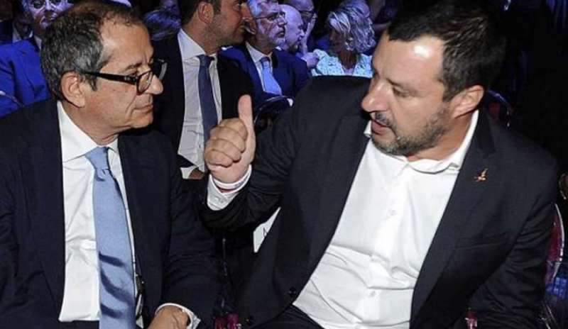 Salvini su Tria: “Giù le tasse se vuole fare il ministro”