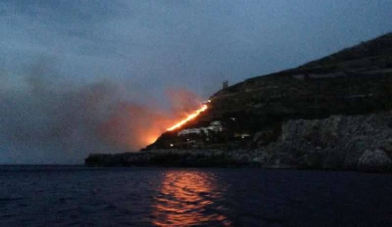 San Vito Lo Capo, incendio in un villaggio turistico
