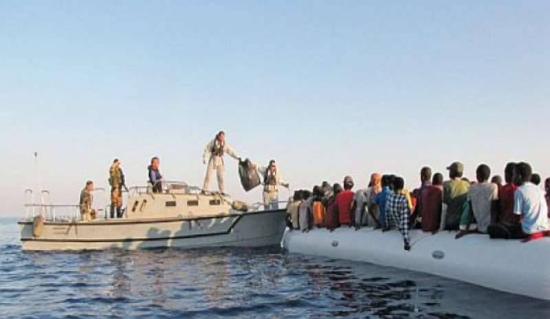 Nuovo sbarco di migranti a Pozzallo, fermati due scafisti