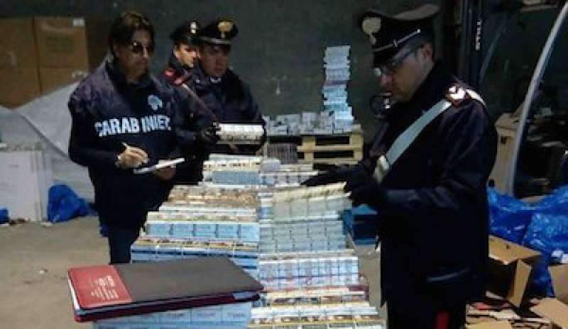 Scoperto un bazar di merce e sigarette rubate per oltre 1 milione di euro: 11 arresti ad Andria