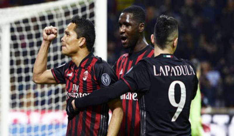 Serie A, applausi per Bacca a San Siro: Milan-Chievo finisce 3-1