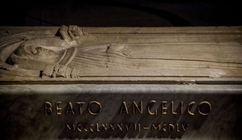 Sfregiata la tomba del Beato Angelico