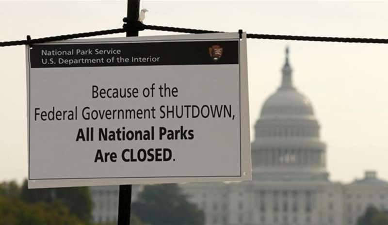 Shutdown, i dipendenti federali fanno causa</p>