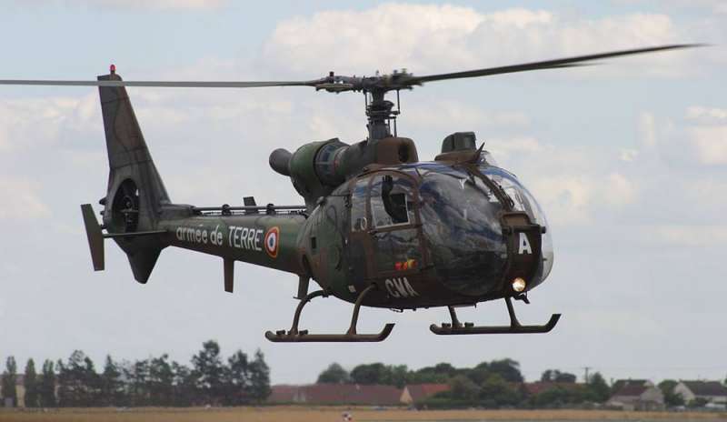 Si schiantano due elicotteri militari: 5 morti